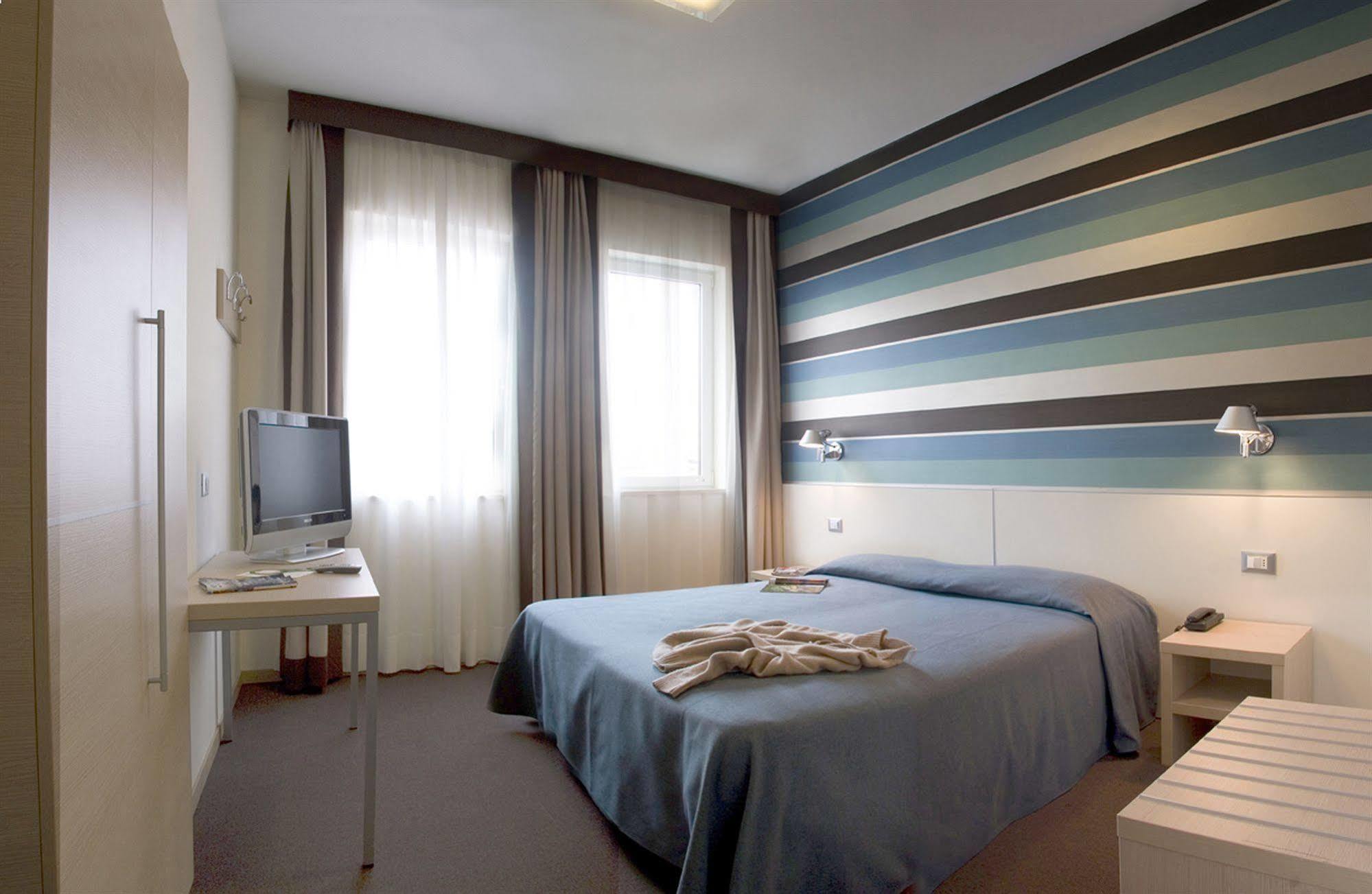 ויצ'נצה Key Hotel מראה חיצוני תמונה
